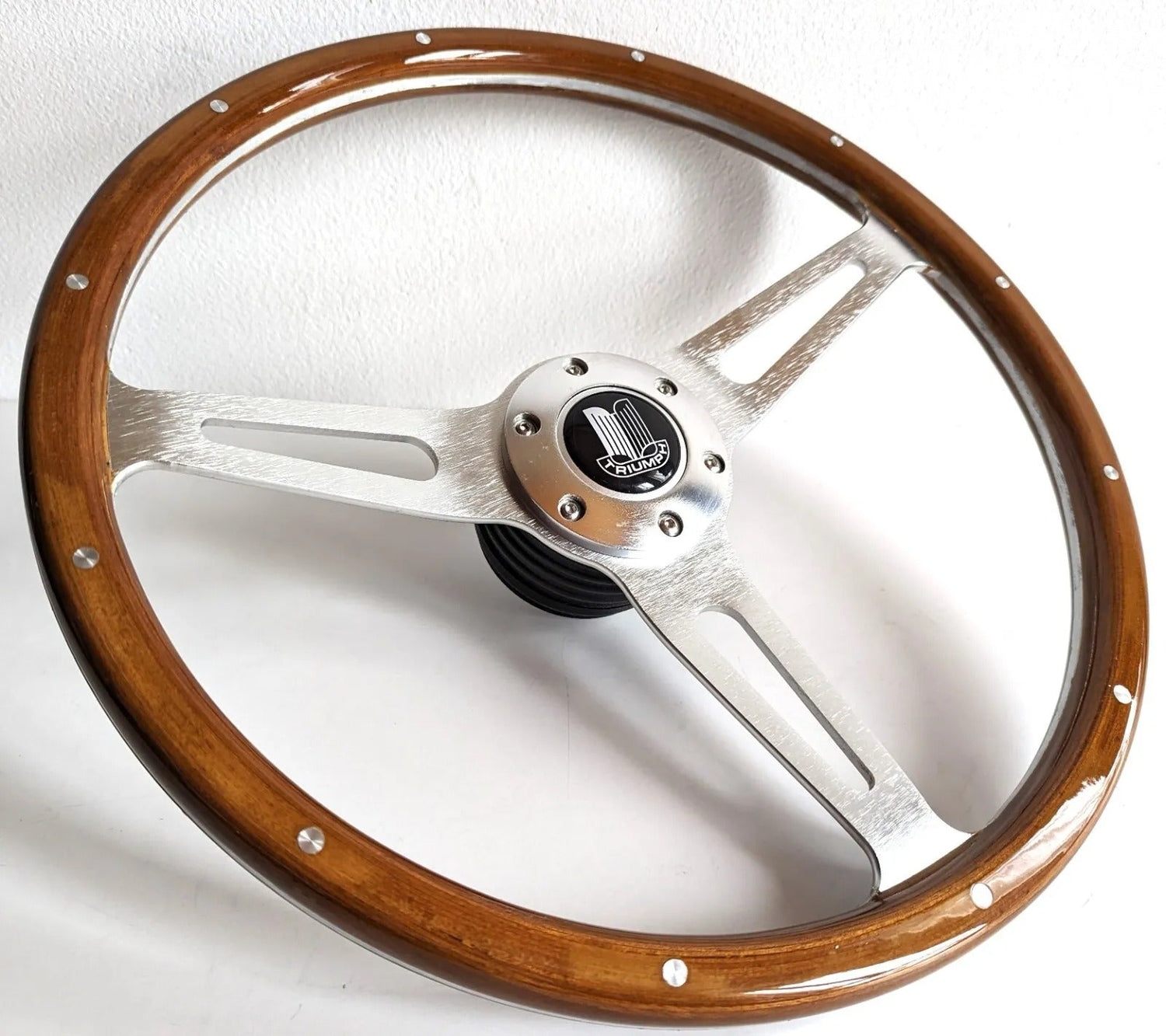 Steering wheels for Triumph