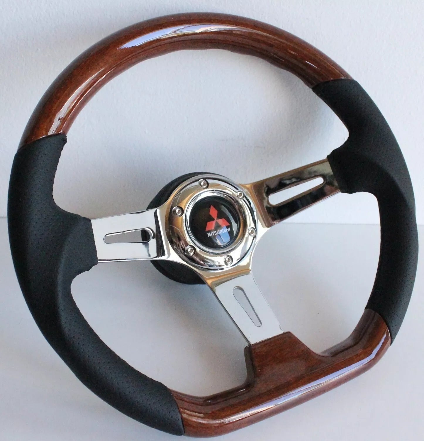 Leather Steering Wheels for Mitsubishi