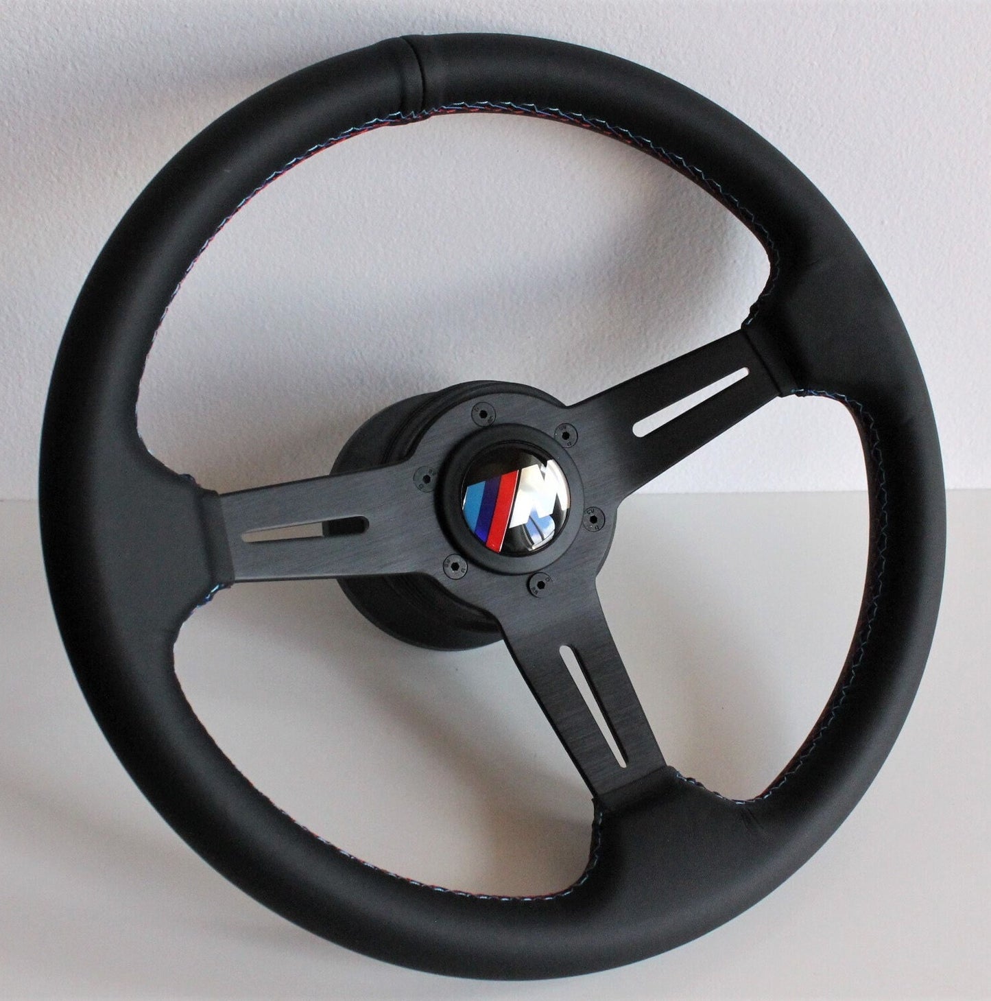 Steering wheel fits For BMW Used custom rebuild with new leather M Style Stitching hand rebuilded Sport  For E31 E34 E36 Z3 E38 E39 93-99'