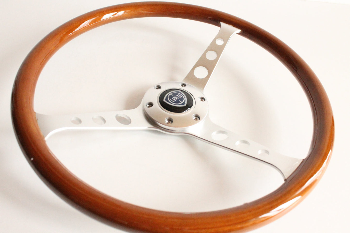 Steering wheel Fits For LANCIA Used Custom rebuilded Wood polished spokes Beautiful Craftmanship No hub adapter