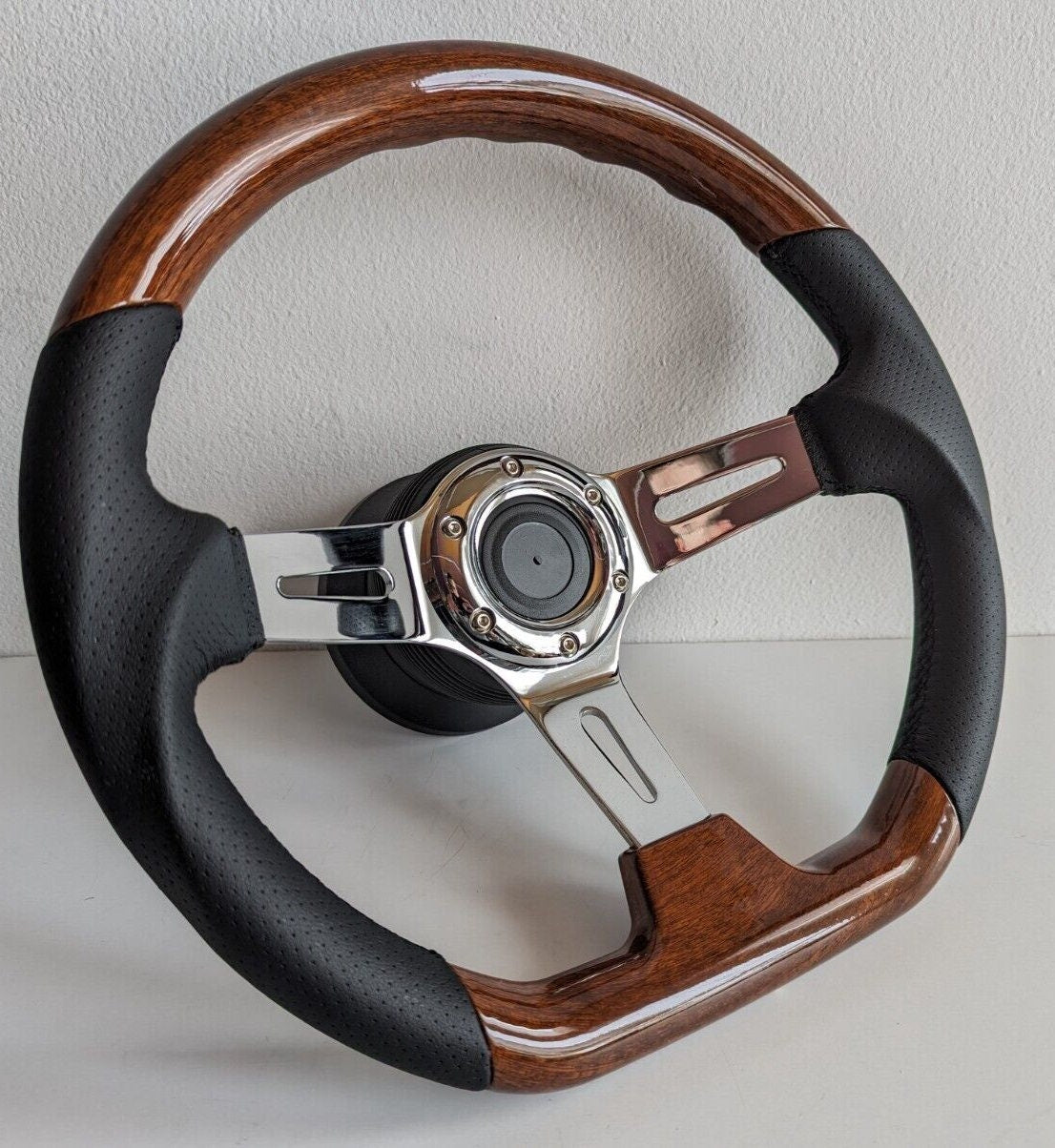 Steering wheel used Flat bottom Ergonomic Wood Chrome Black Leather 350mm fits for Mercedes Benz W123 W124 W126 W201 R107