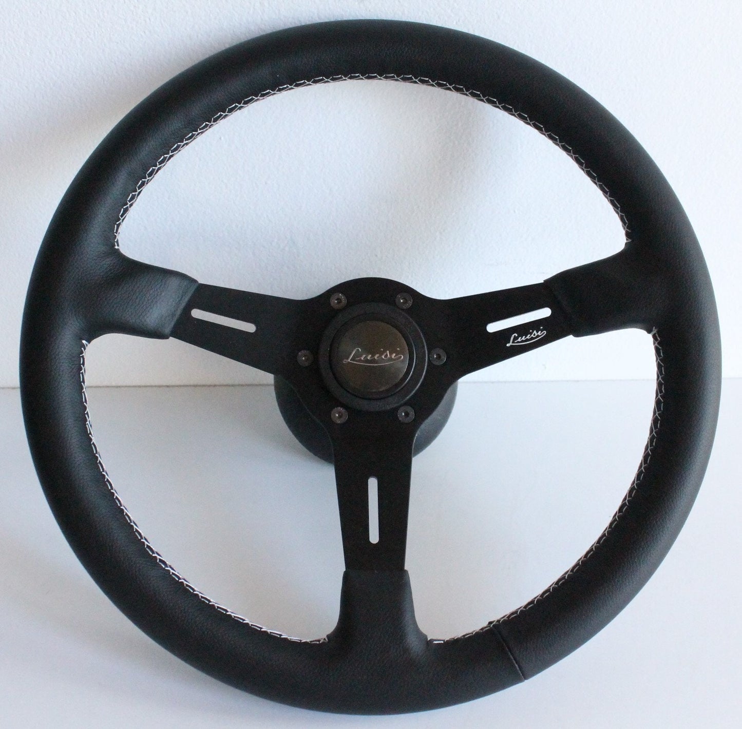 Steering wheel Leather Craftmanship Handmade in Italy OEM LUISI  380mm Fits For Mercedes Benz W123 W124 W201 190 R107 W107 W126 1978-1992