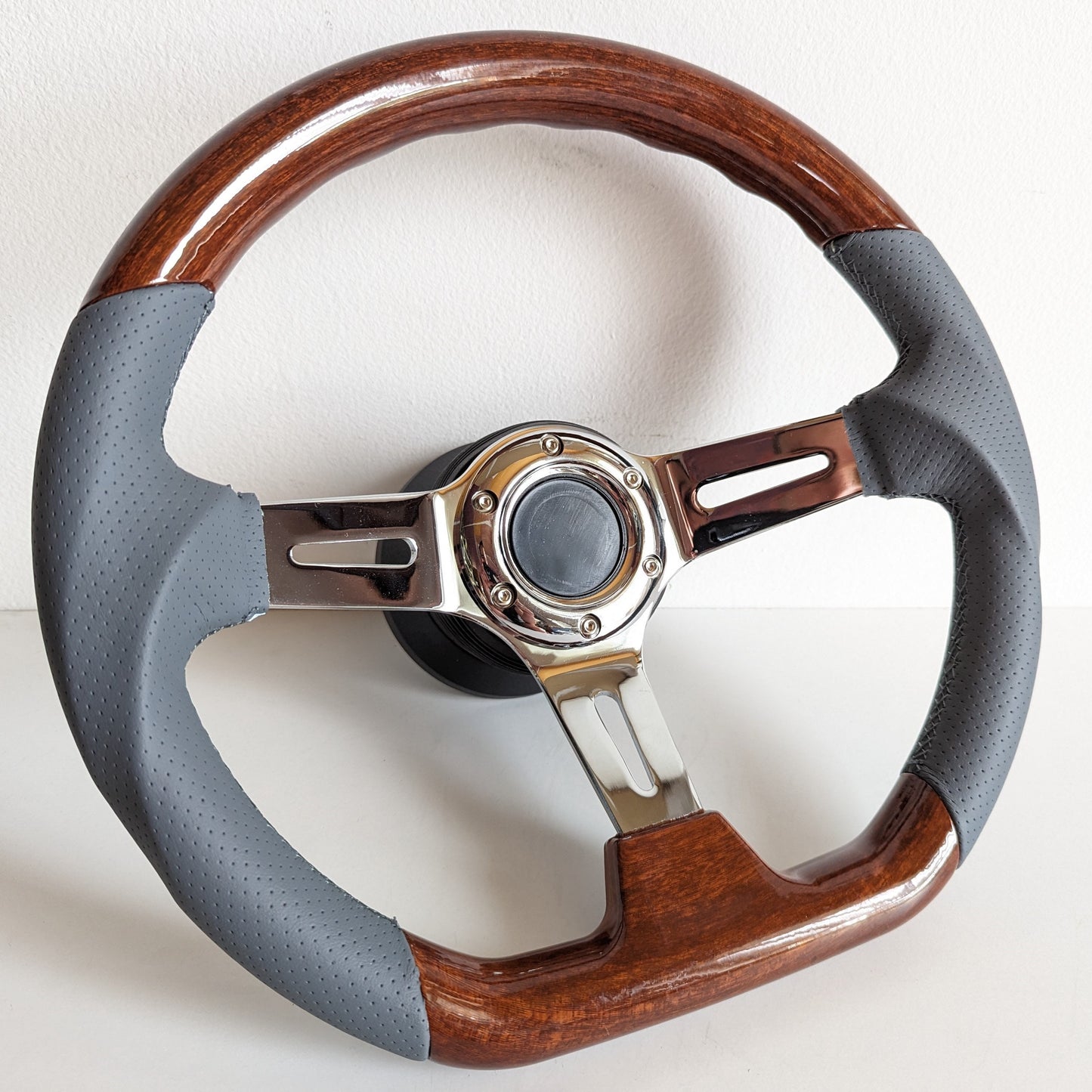 Steering wheel used Flat bottom Ergonomic Wood Chrome Grey Leather 350mm fits for Mercedes Benz W123 W124 W126 W201 r107