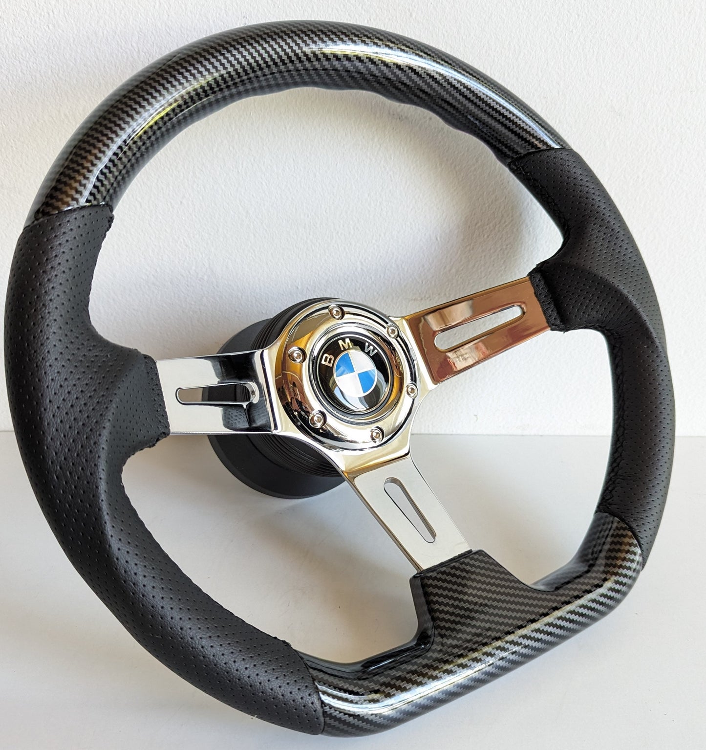 Steering wheel fits For BMW Used custom rebuld wood 350mm wooden Sport hand rebuilded Flat bottom Carbon look For E38 E39 E46 Z3 E90 99-05