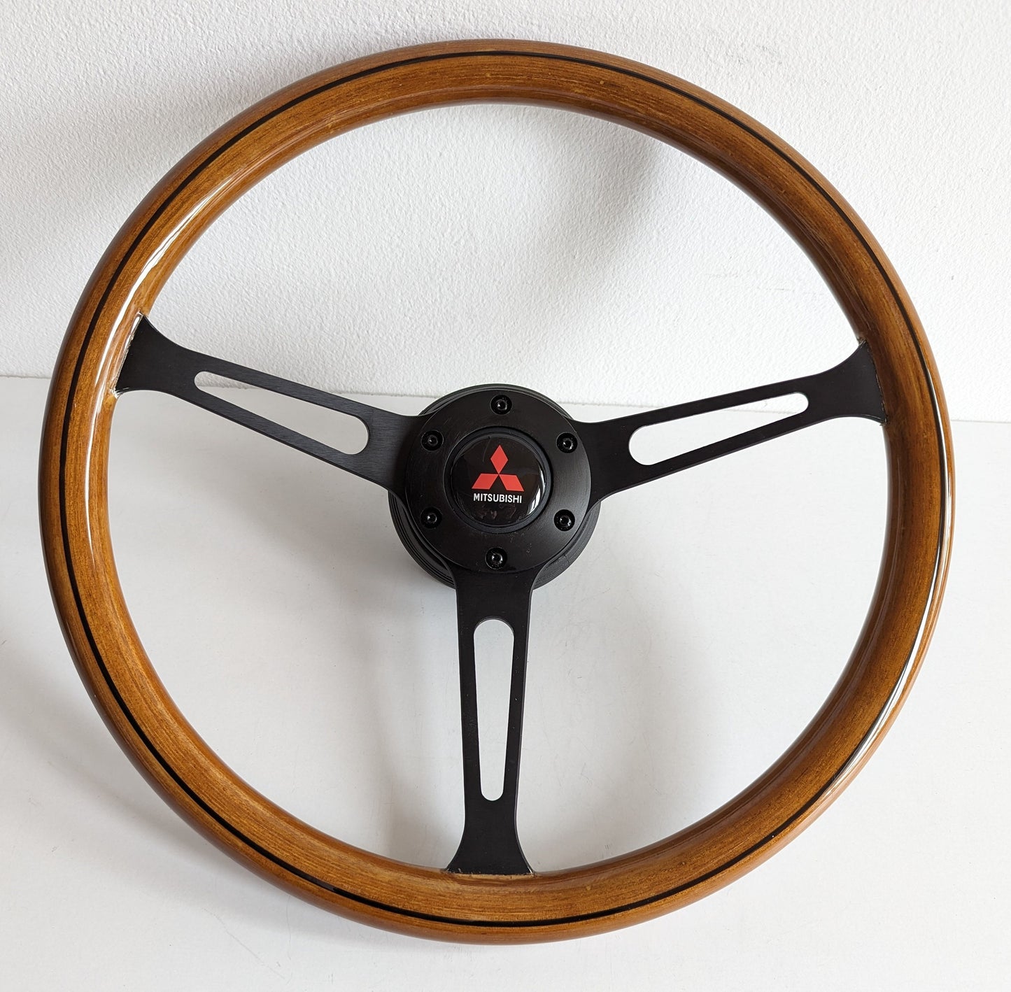 Steering wheel fits For Mitsubishi Used Hand rebuilded leather Wood  For Pajero 1st generation Montero Shogun 1982 - 1991 custom rebuilded