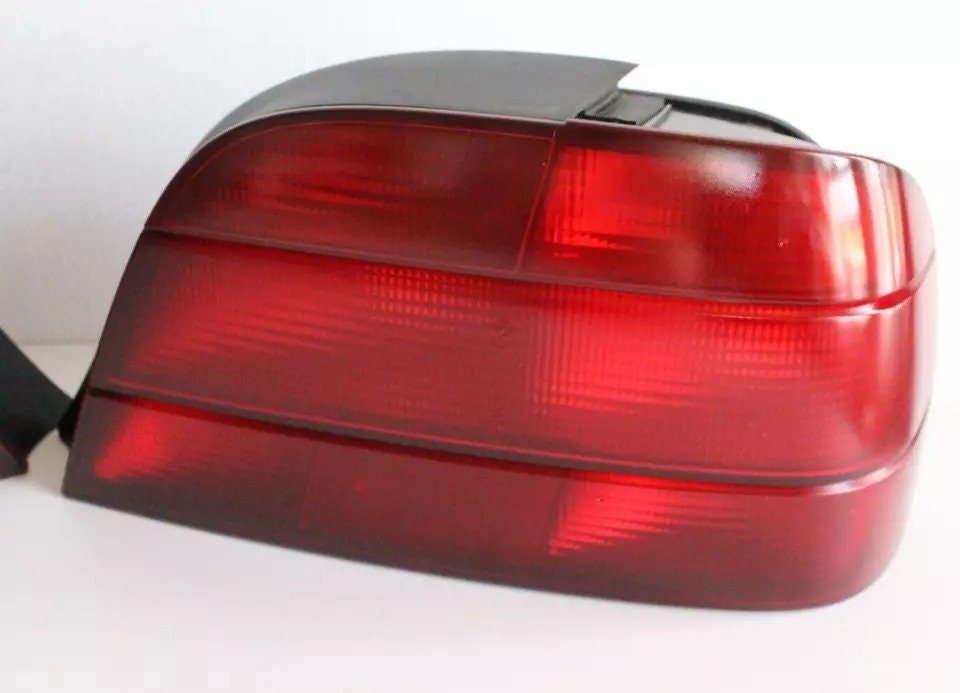 Taillights BMW E38 7 serries 1994-1998 Customed rebuilded All red and white Tinted by hand Customised Tinted